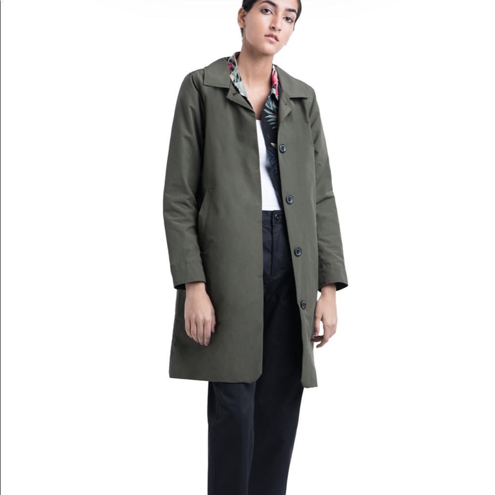 • Herschel • trench mac jacket army green winter coat size small